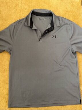 Under Armour Men’s Light Gray Polo with Black Trim